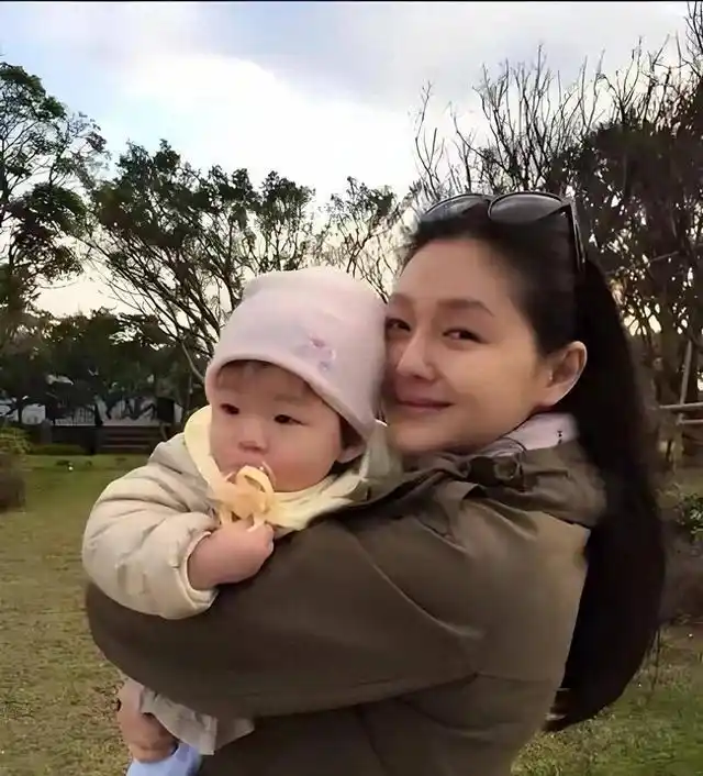 女明星死了几个_年轻女星癌症去世_朱媛媛离世消息