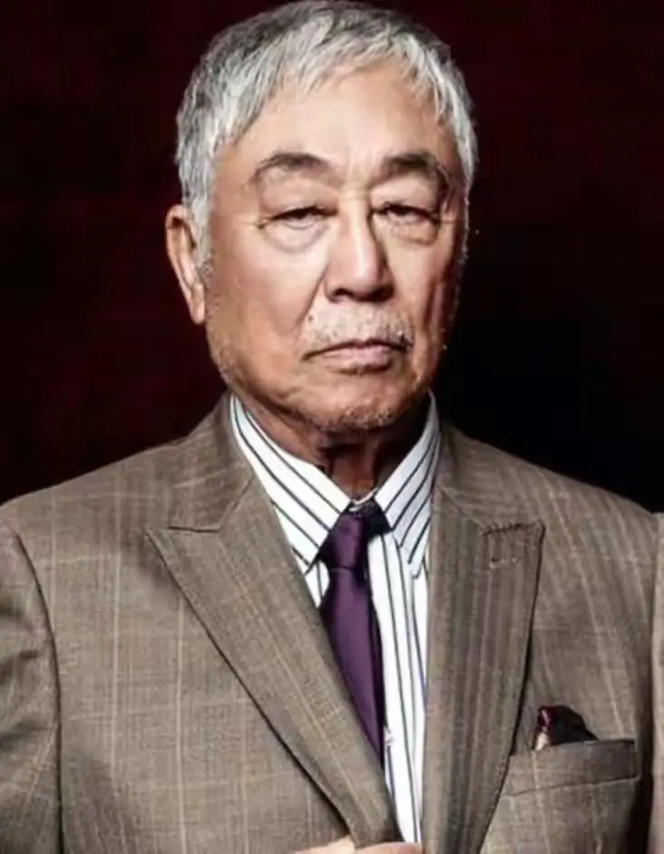 香港娱乐圈被谁控制_谢贤 仗义提携后辈 香港娱乐圈 德行 人情味