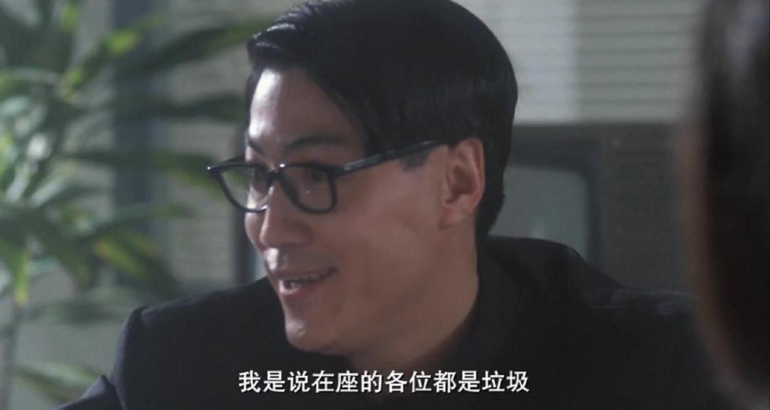 娱乐圈成龙的级别_成龙电影角色评价_成龙捧红演员